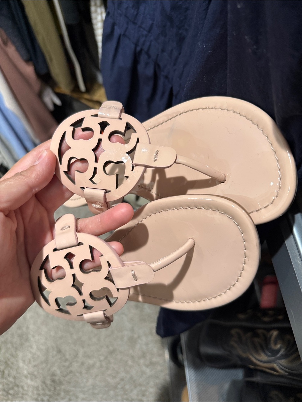 Tory Burch Blush Miller Logo Thong Sandals  9.5 - Picture 6 of 7